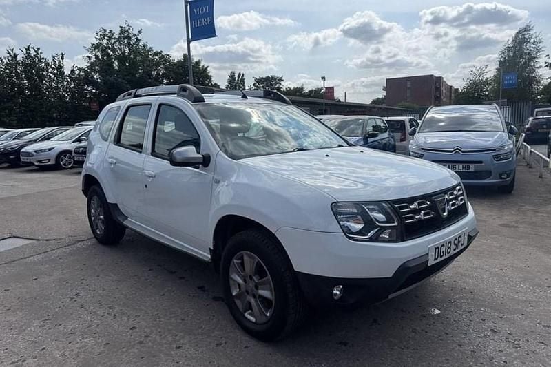 White Used 2018 Dacia Duster Lauréate SUV | £6,990 (Good price) - Image 1/1