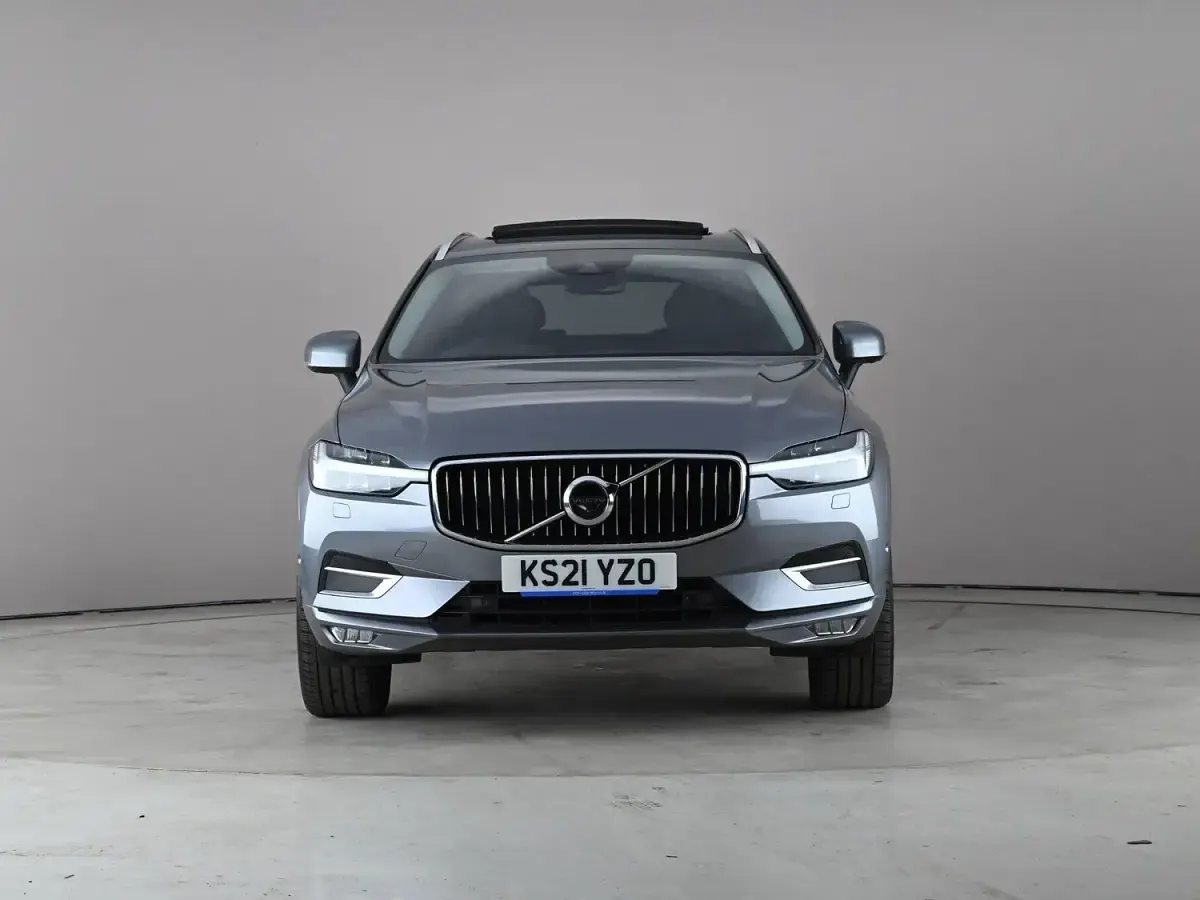 Used Volvo XC60 Inscription 250 HP (183 kW) 2021 Grey SUV