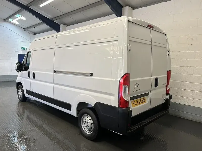 Used Citroën Relay 140 HP (102 kW) 2023 White Van