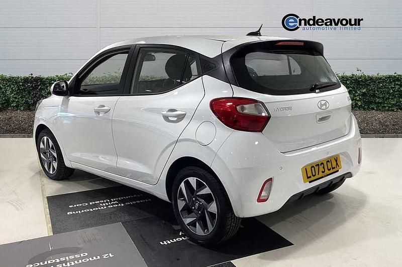 Used Hyundai i10 Advanced 84 HP (61 kW) 2023 Hatchback