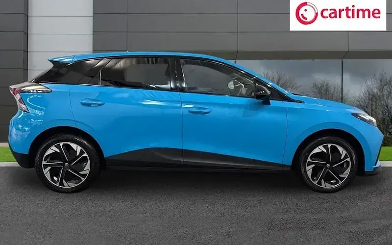 Used MG MG4 EV Trophy 150 kW (204 HP) 2025 Hatchback