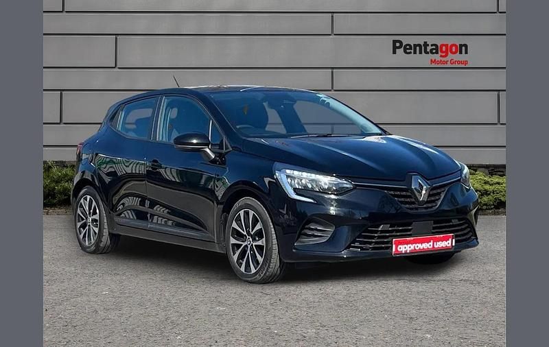 Used Renault Clio V Iconic 88 HP (64 kW) 2022 Black Hatchback