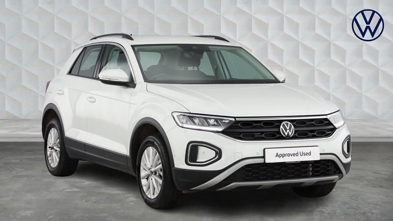 White Used 2022 VW T-Roc Life SUV | £19,358 (Fair price) - Image 1/4