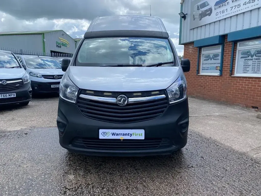 Used Vauxhall Vivaro 125 HP (91 kW) 2018 Silver MPV