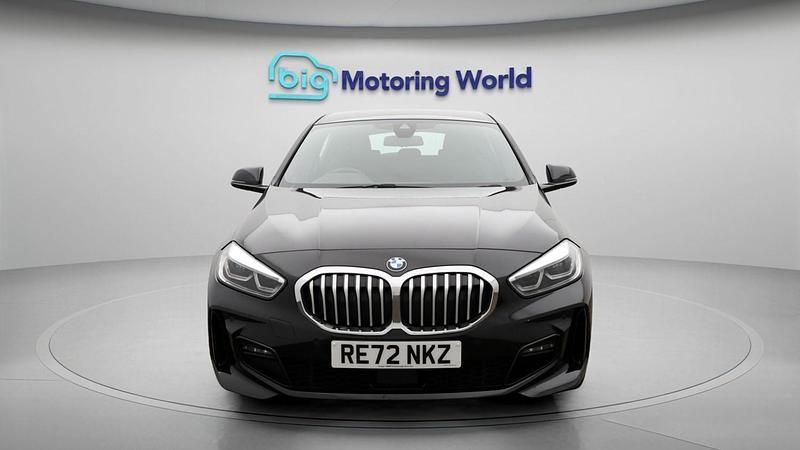 Used BMW 118 M Sport 134 HP (98 kW) 2022 Black Hatchback