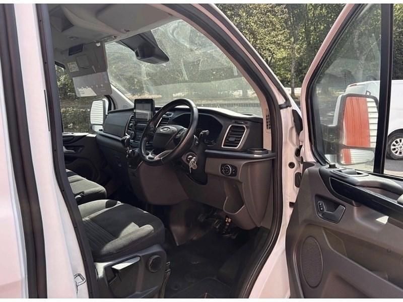 Used Ford Transit Custom Limited 130 HP (95 kW) 2023 White Van