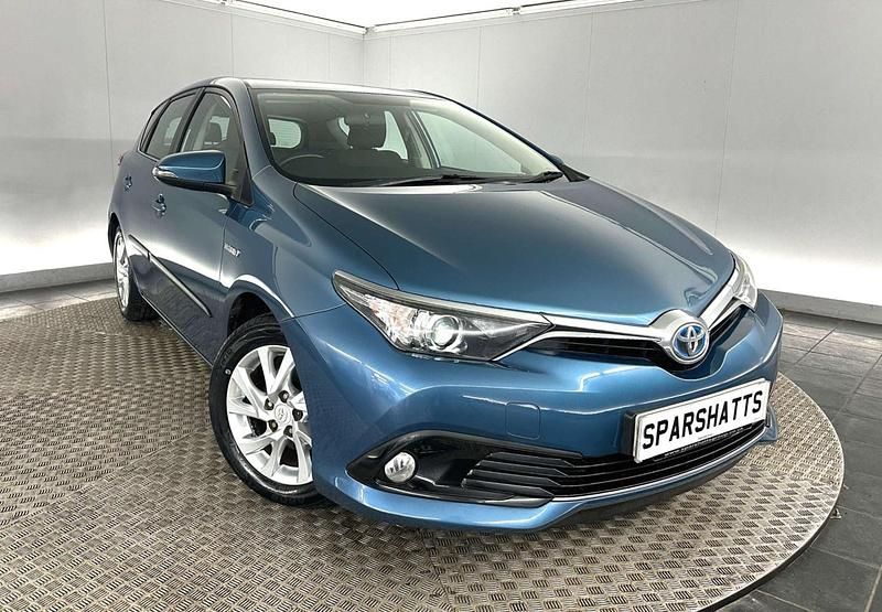 Used Toyota Auris Hybrid 2016 Blue Hatchback