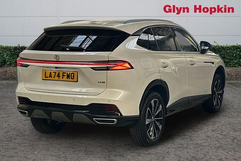 Used MG HS SE 2024 White SUV