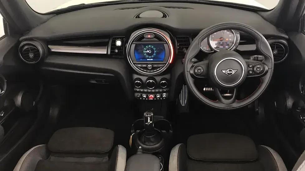 Używany Mini Cooper Sport 136 KM (100 kW) 2020 Biały Hatchback