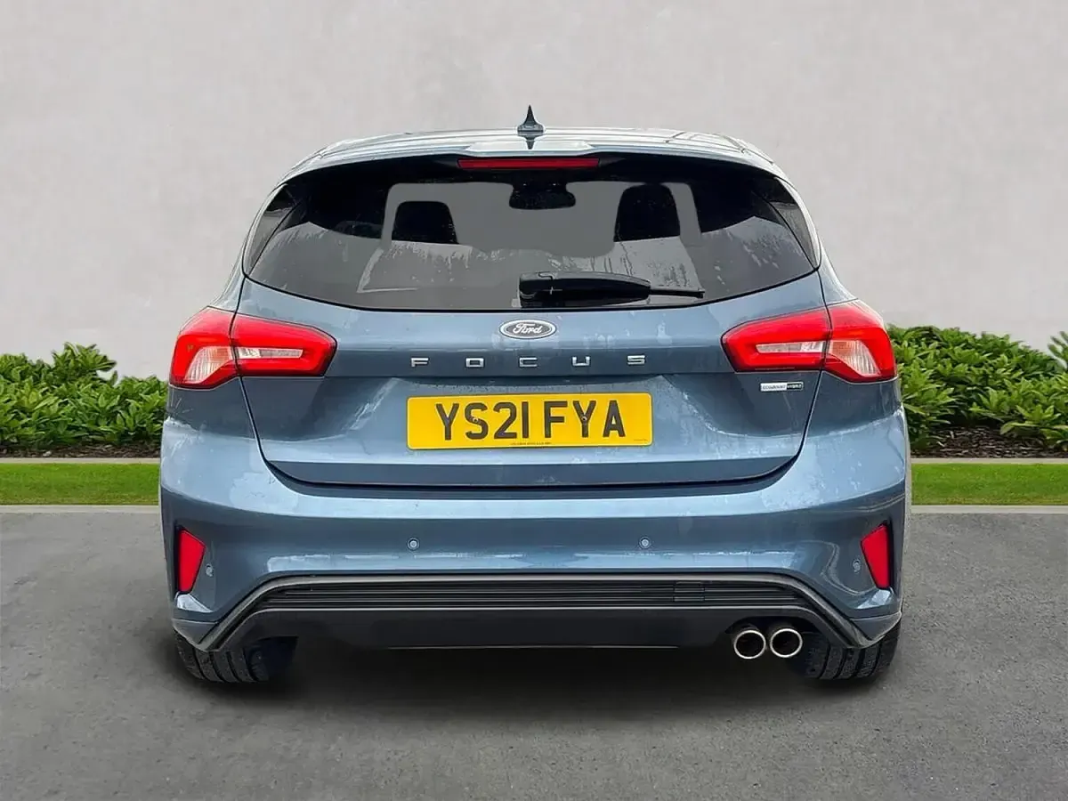 Used Ford Focus ST-Line X 155 HP (114 kW) 2021 Blue Hatchback