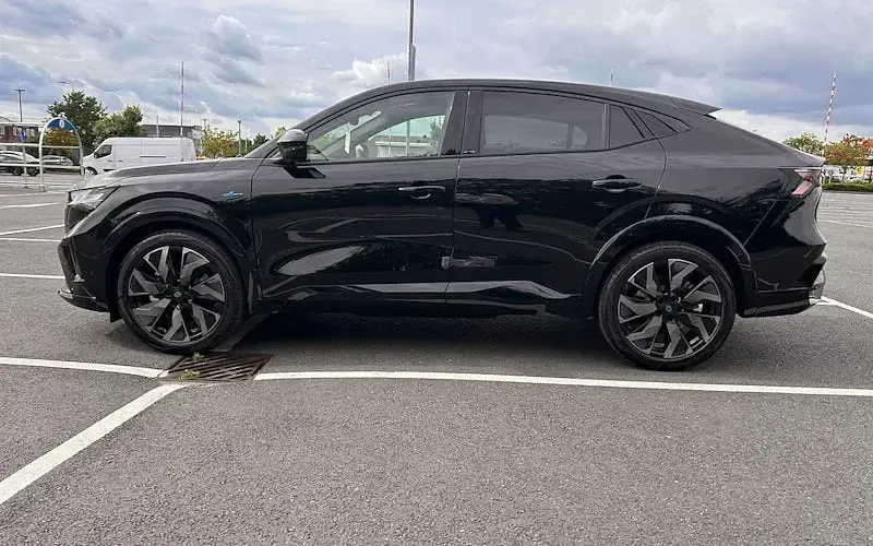 New Renault Rafale Iconic Esprit Alpine 200 HP (147 kW) 2026 SUV