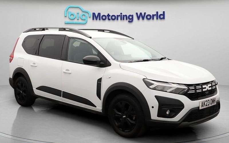 Used 2023 Dacia Jogger Extreme MPV | £14,200 (Fair price) - Image 1/4