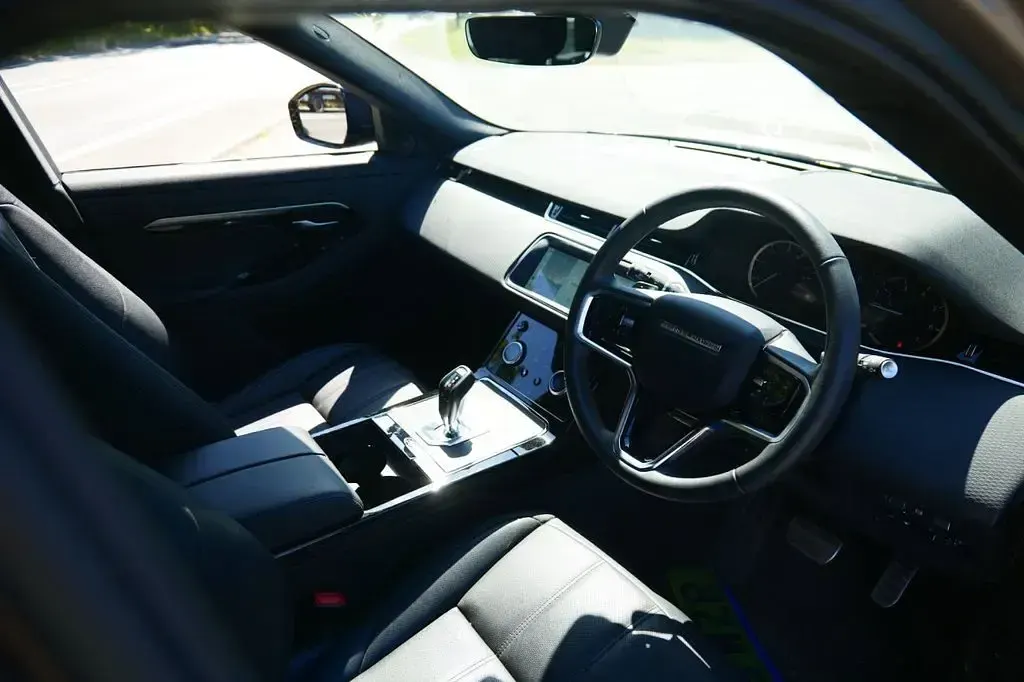 Used Land Rover Range Rover evoque R-Dynamic 309 HP (227 kW) 2023 Bronze SUV