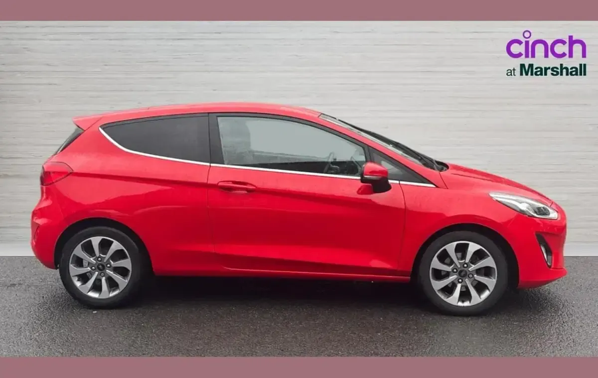 Used Ford Fiesta Zetec 100 HP (73 kW) 2017 Red Hatchback