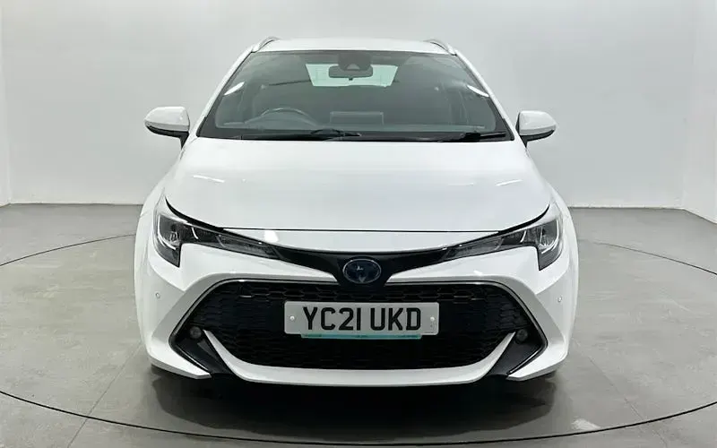 Usado Toyota Corolla 122 HP (89 kW) 2021 Branco Carrinha