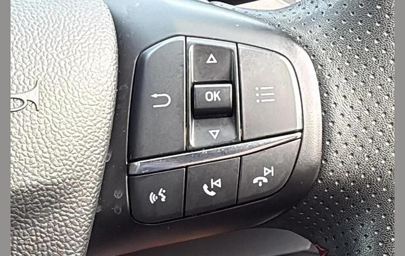 Used Ford Focus ST-Line 123 HP (90 kW) 2021 Blue Hatchback