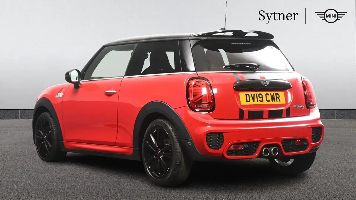 Used Mini Cooper S Hatch 189 HP (139 kW) 2019 Red Hatchback