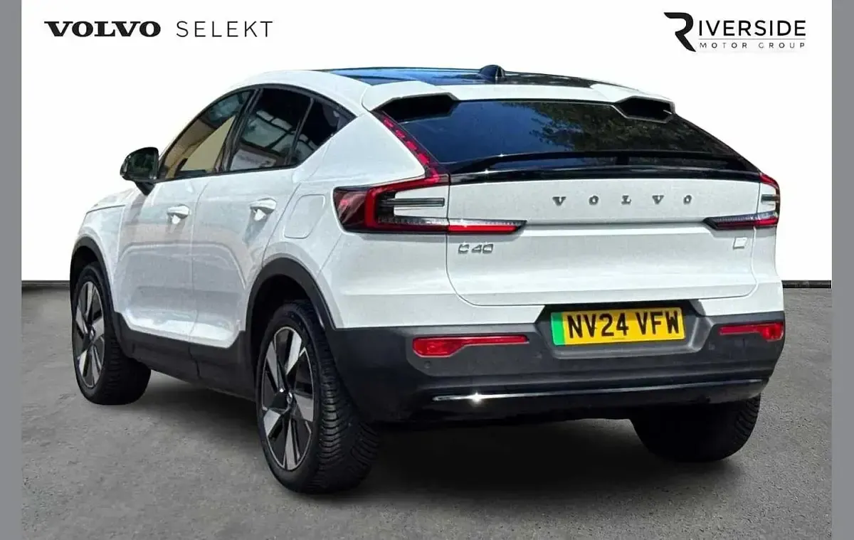 Used Volvo C40 Plus 175 kW (238 HP) 2024 White SUV