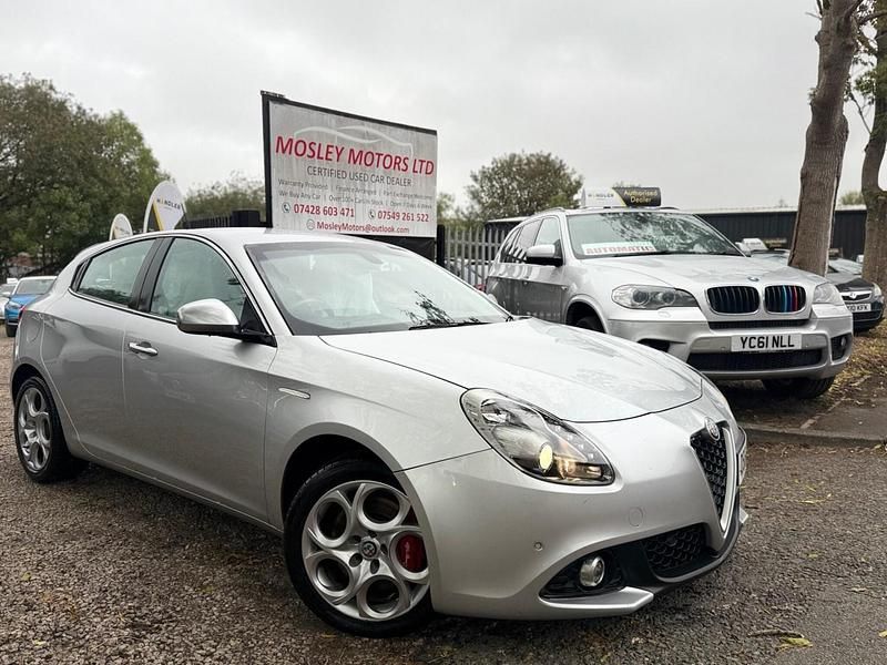 Silver Used 2016 Alfa Romeo Giulietta Super Hatchback | £4,590 (Fair price) - Image 1/4