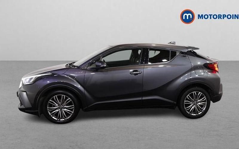 Used Toyota C-HR 122 HP (89 kW) 2023 SUV