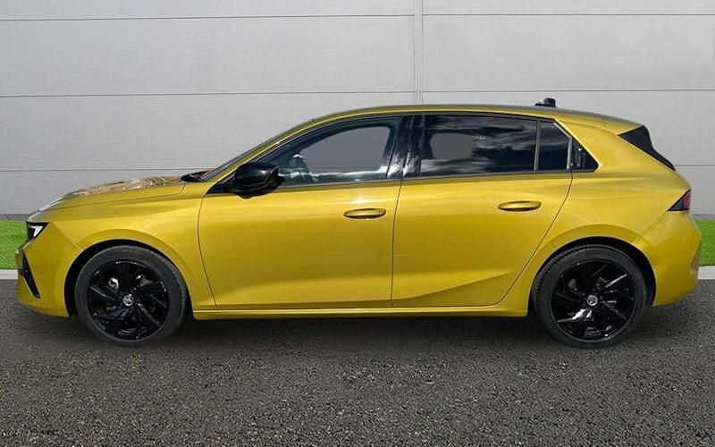 Second-hand Vauxhall Astra 131 CP (96 kW) 2026 Hatchback