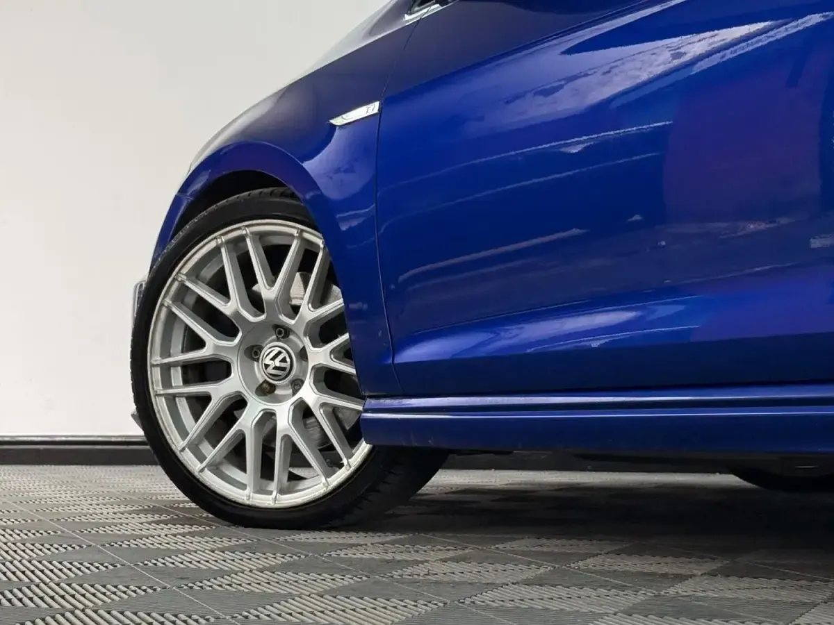 Used VW Golf VII R 2014 Blue Hatchback