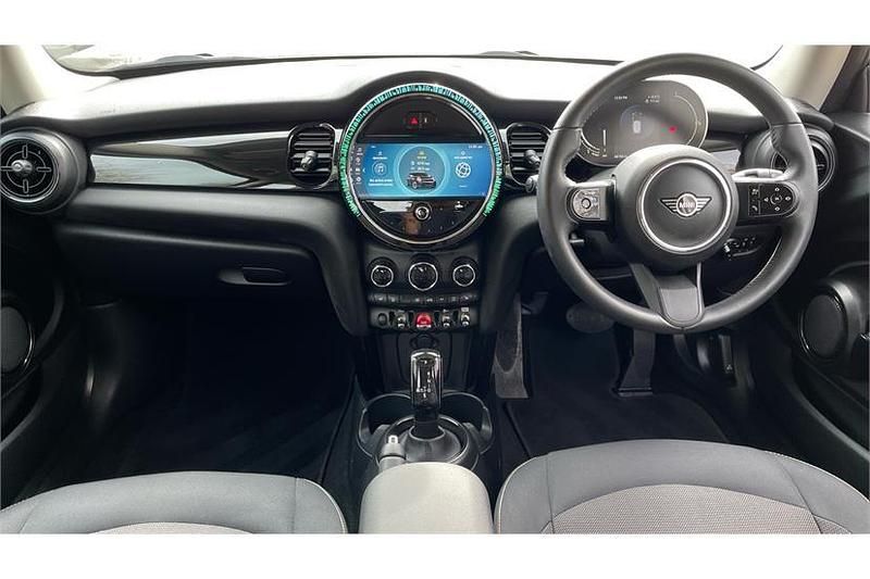 Used Mini Cooper Classic 136 HP (100 kW) 2023 Silver Hatchback