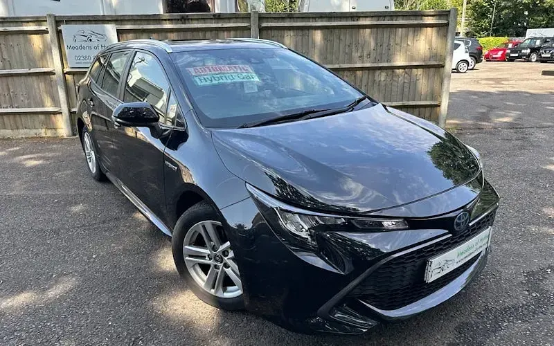 Used Toyota Corolla 122 HP (89 kW) 2020 Estate