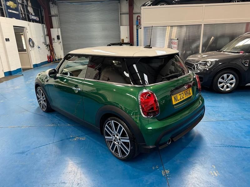 Used Mini Cooper Exclusive 2022 Green Hatchback