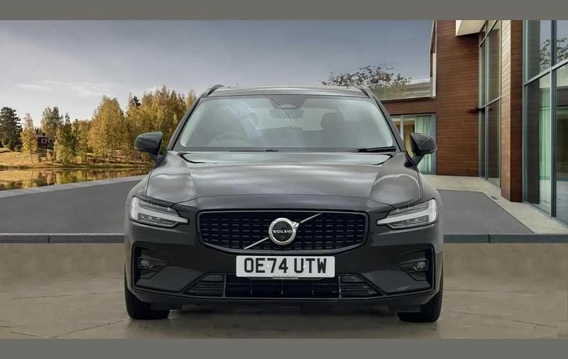Used Volvo V60 Ultra 194 HP (142 kW) 2024 Black Estate