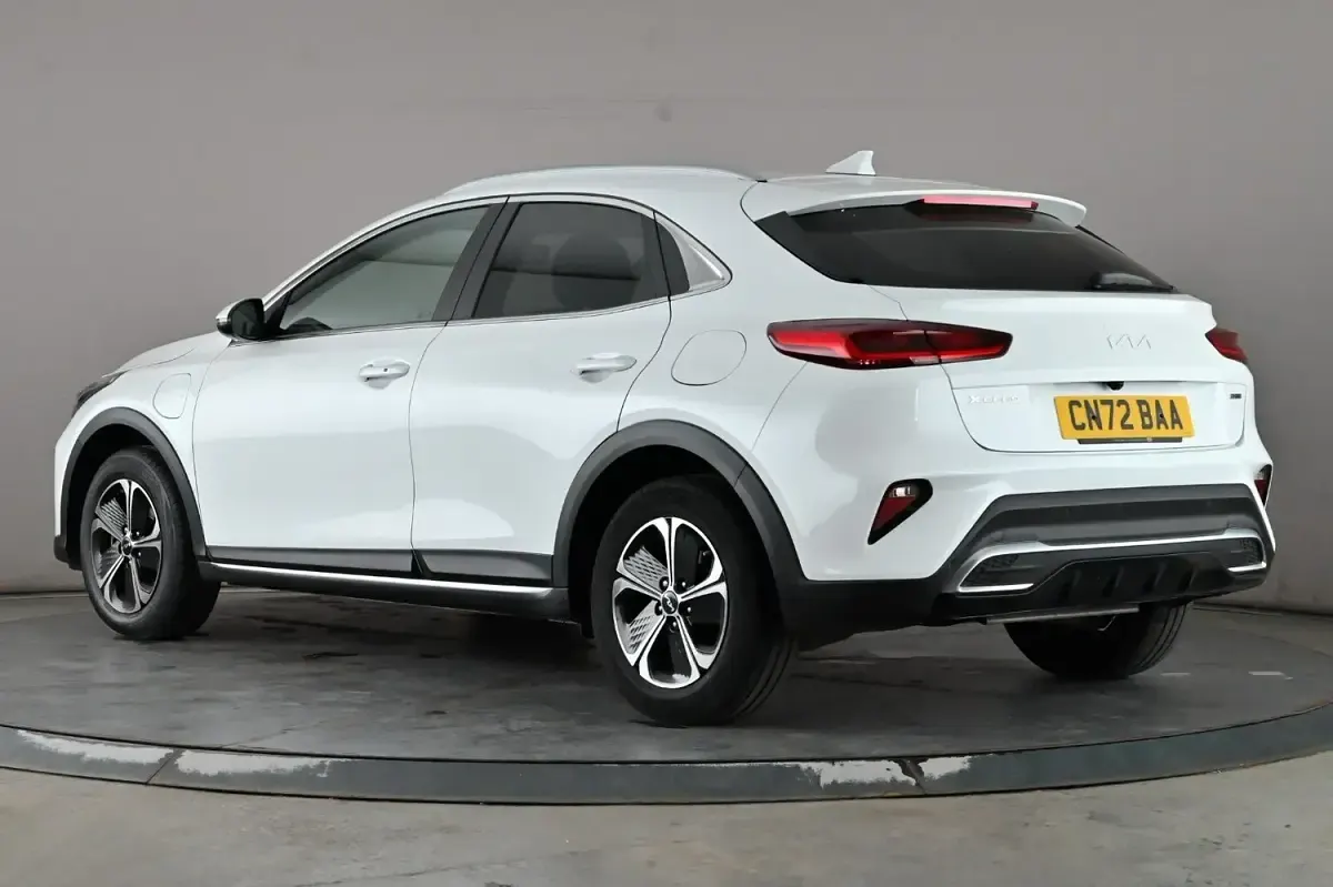Used Kia XCeed 141 HP (103 kW) 2023 White SUV