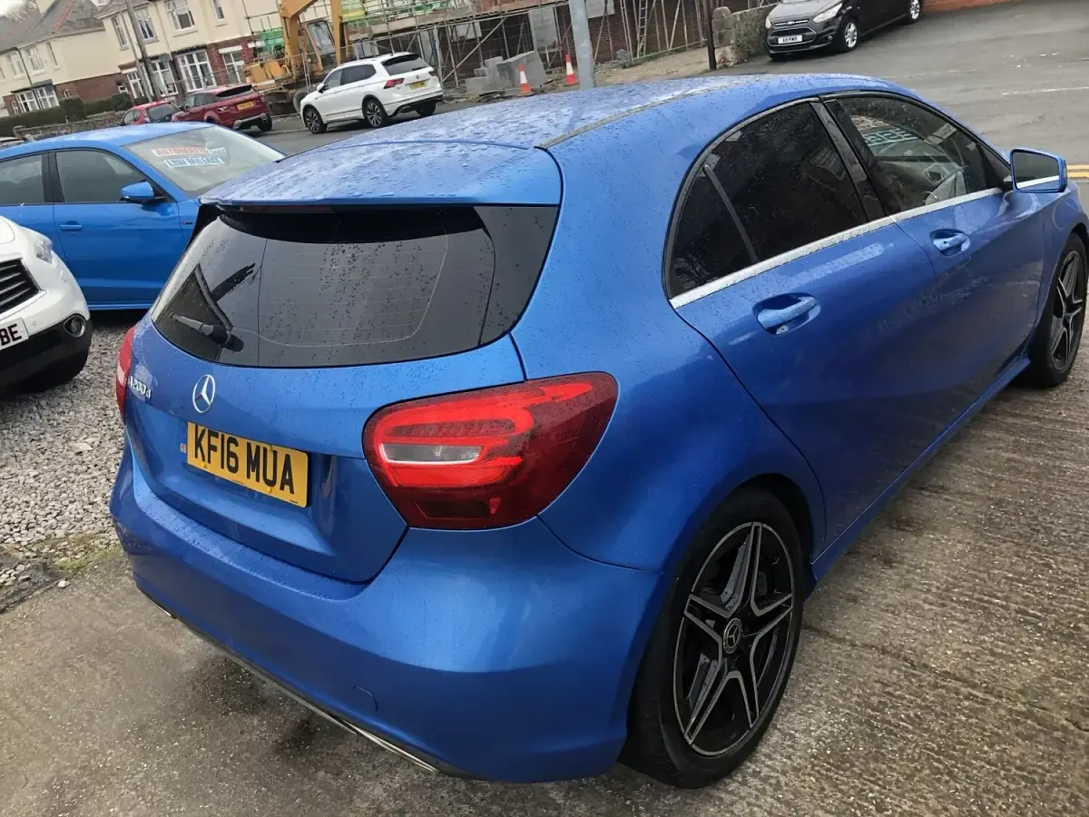 Used Mercedes A200 136 HP (100 kW) 2016 Blue Hatchback