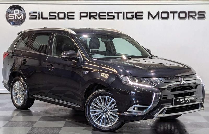Used Mitsubishi Outlander P-HEV 2018 Black Estate