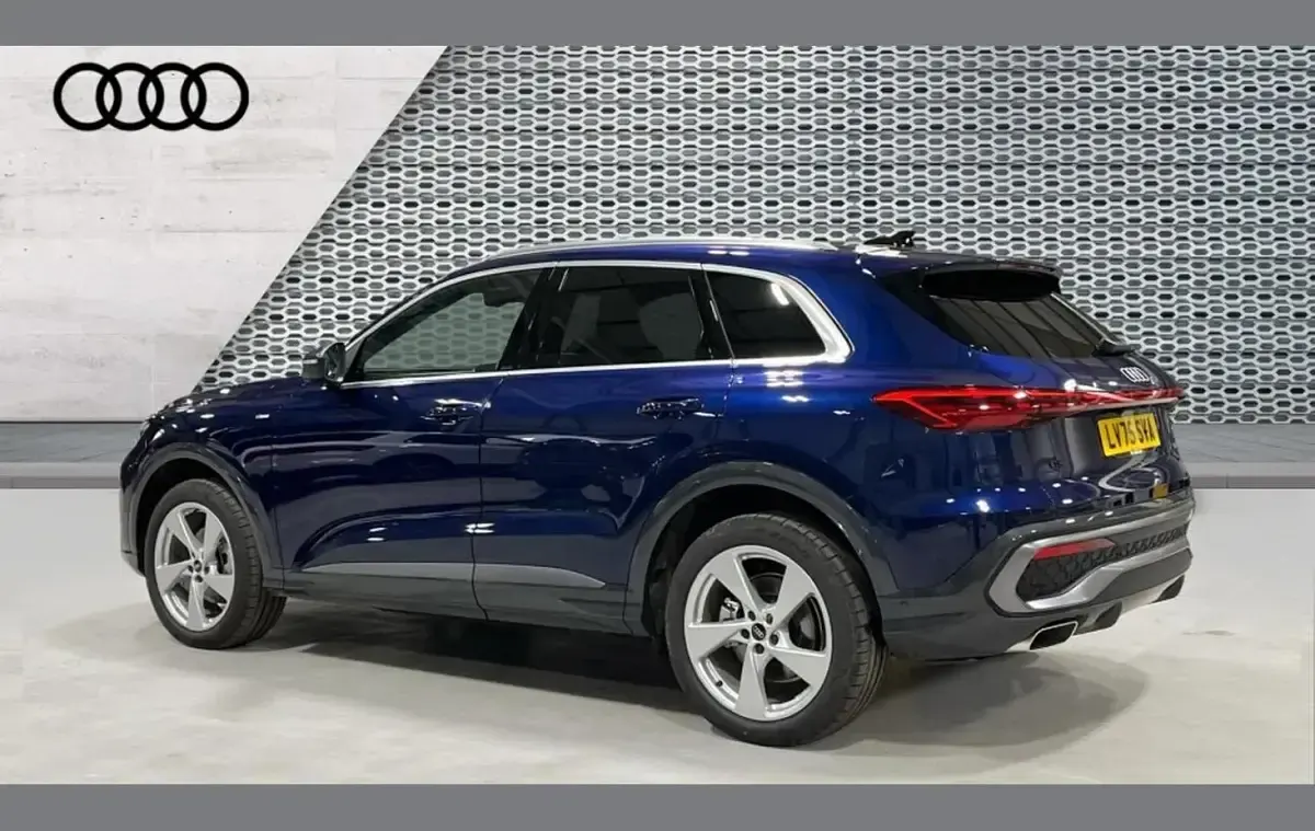 Used Audi Q5 S-Line 268 HP (197 kW) 2025 Blue SUV