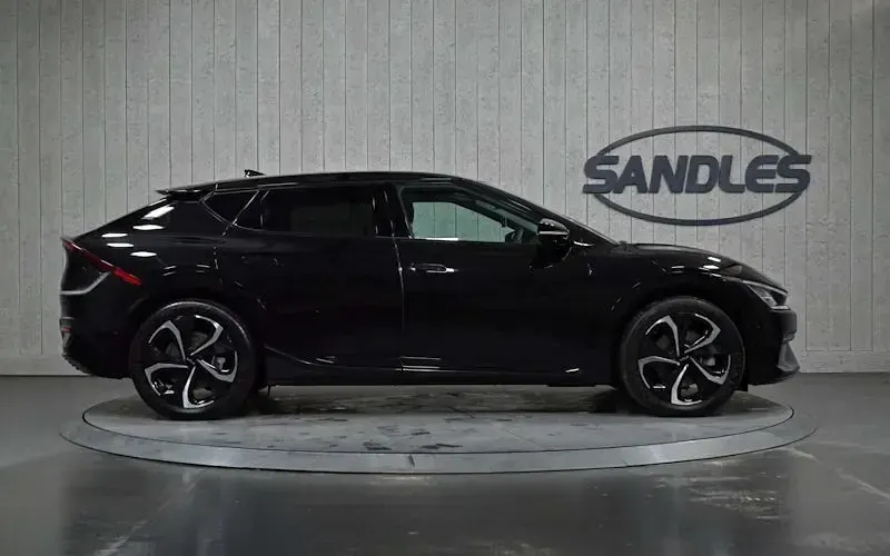 Used Kia EV6 GT-Line S 239 kW (325 HP) 2023 Black SUV
