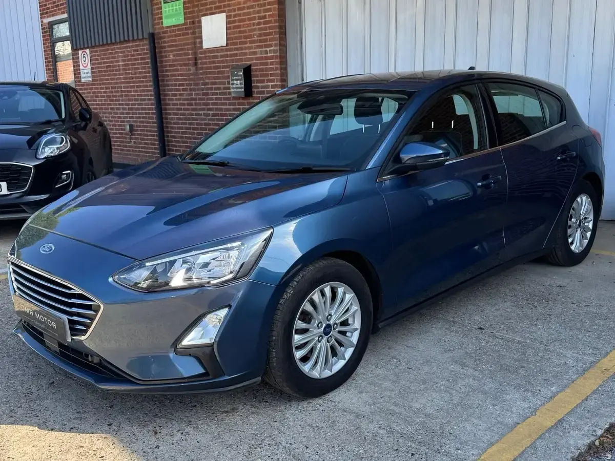 Used Ford Focus Titanium 2021 Blue Hatchback