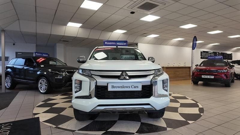 Used Mitsubishi L200 2021 White Pickup