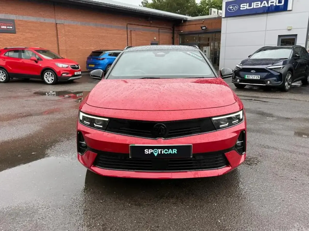 Used Vauxhall Astra Ultimate 113 kW (154 HP) 2024 Red Estate
