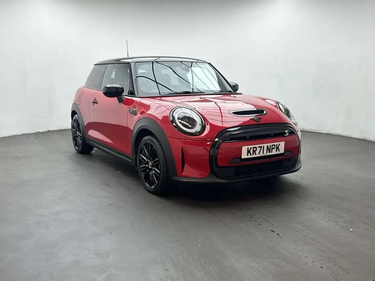 Used Mini Cooper S Hatch 135 kW (184 HP) 2021 Red Hatchback