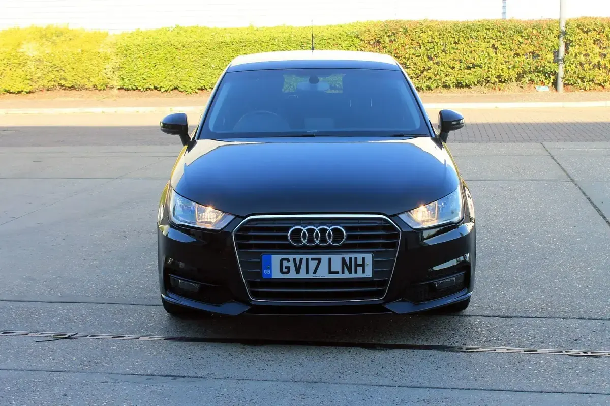 Used Audi A1 Sport 95 HP (69 kW) 2017 Black Hatchback