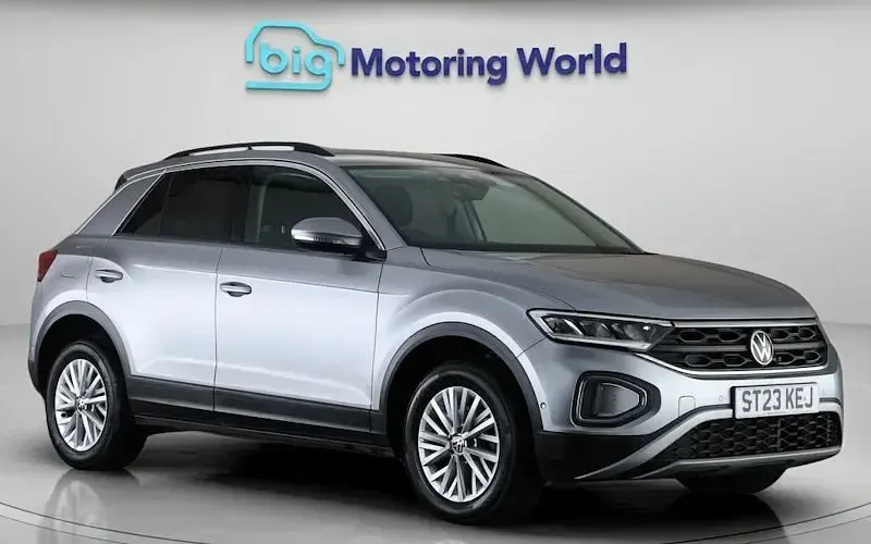 Usado VW T-Roc S 110 HP (80 kW) 2023 SUV