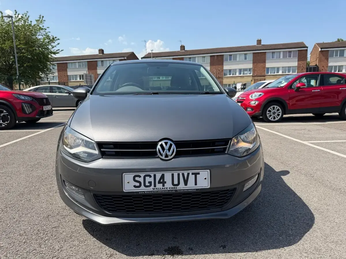 Used VW Polo Edition 60 HP (44 kW) 2014 Grey Hatchback