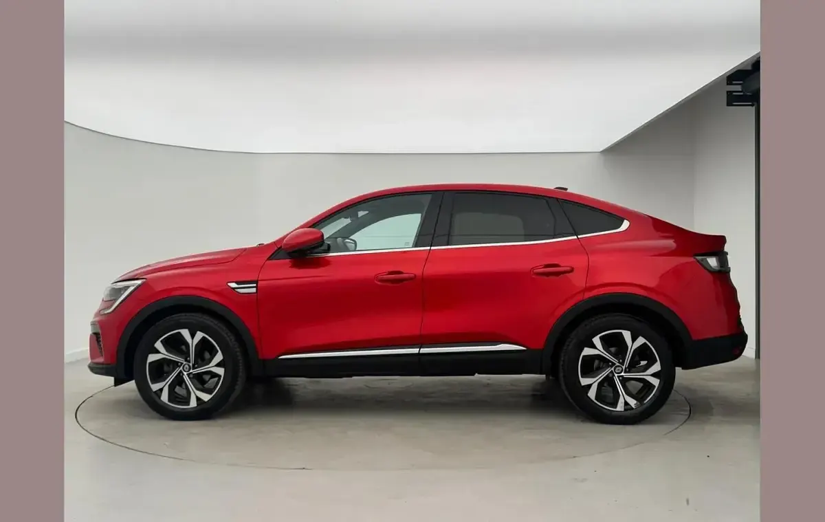 Usado Renault Arkana Techno 140 HP (102 kW) 2023 Vermelho SUV