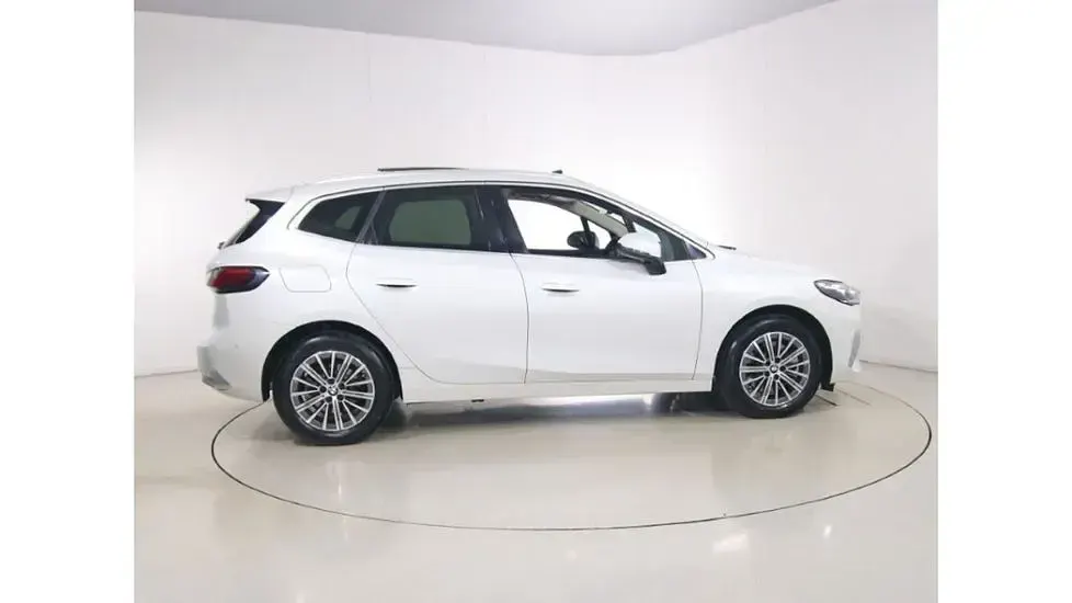 Used BMW 223 Active Tourer Luxury Line 215 HP (158 kW) 2023 White MPV