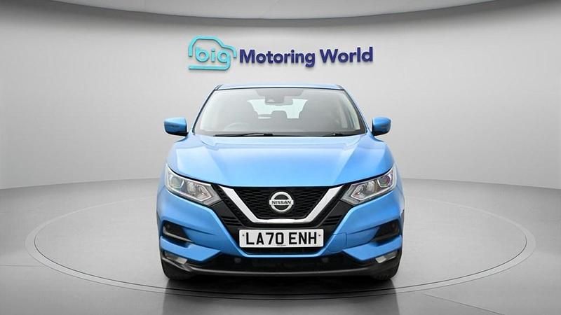 Used Nissan Qashqai Acenta Premium 160 HP (117 kW) 2021 Blue SUV