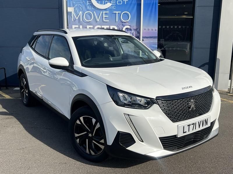 White Used 2021 Peugeot 2008 Allure SUV | £11,799 (Fair price) - Image 1/4