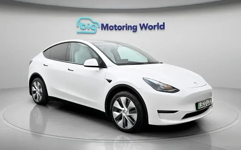 Used Tesla Model Y Long Range AWD 286 kW (389 HP) 2025 SUV