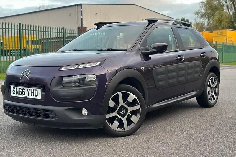 Mauve/purple Used 2016 Citroën C4 Cactus Feel Hatchback | £3,695 (Good price) - Image 1/1
