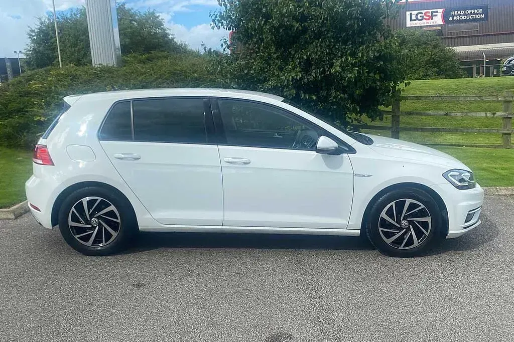 Used VW Golf VII 130 HP (95 kW) 2020