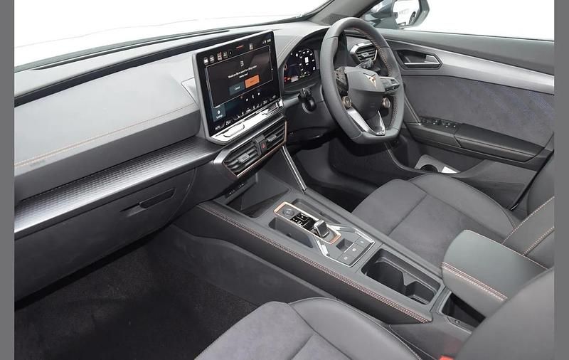 New Cupra Formentor VZ1 329 HP (241 kW) 2025 White SUV